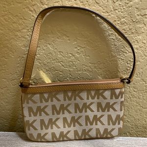 Michael Kors wristlet